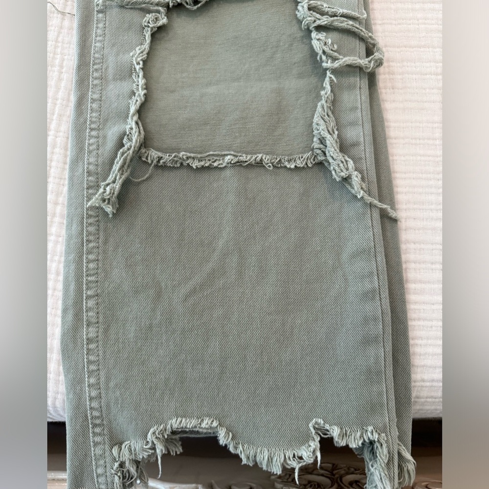 Jeans - Picture 2 of 4